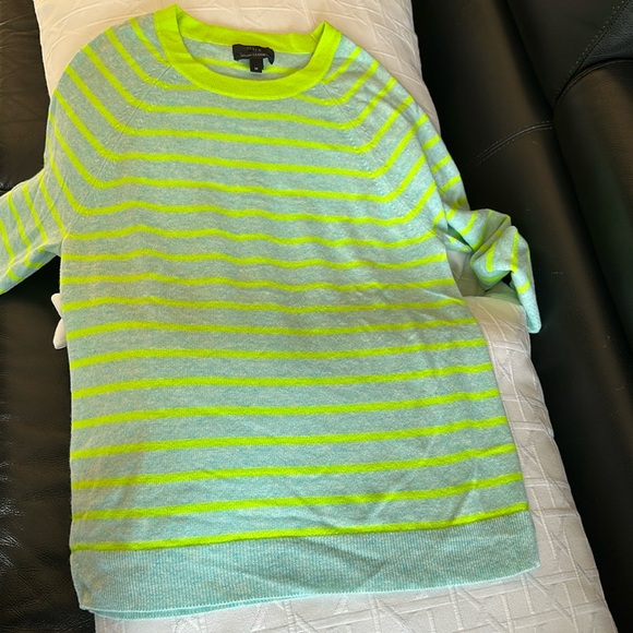 J.Crew Italian Cashmere Sweater - Picture 1 of 6